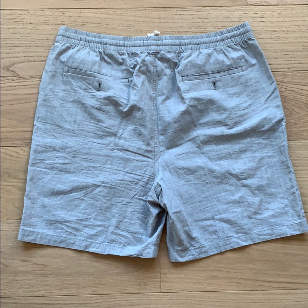 MEN’S BANANA REPUBLIC SHORTS 🆕 - Picture 2 of 2